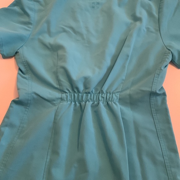 SCRUB TOP LOT! - Picture 5 of 13